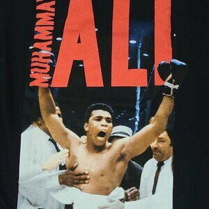 The Greatest Of All Time NWT Muhammad Ali Black Short Sleeve Graphic Tee